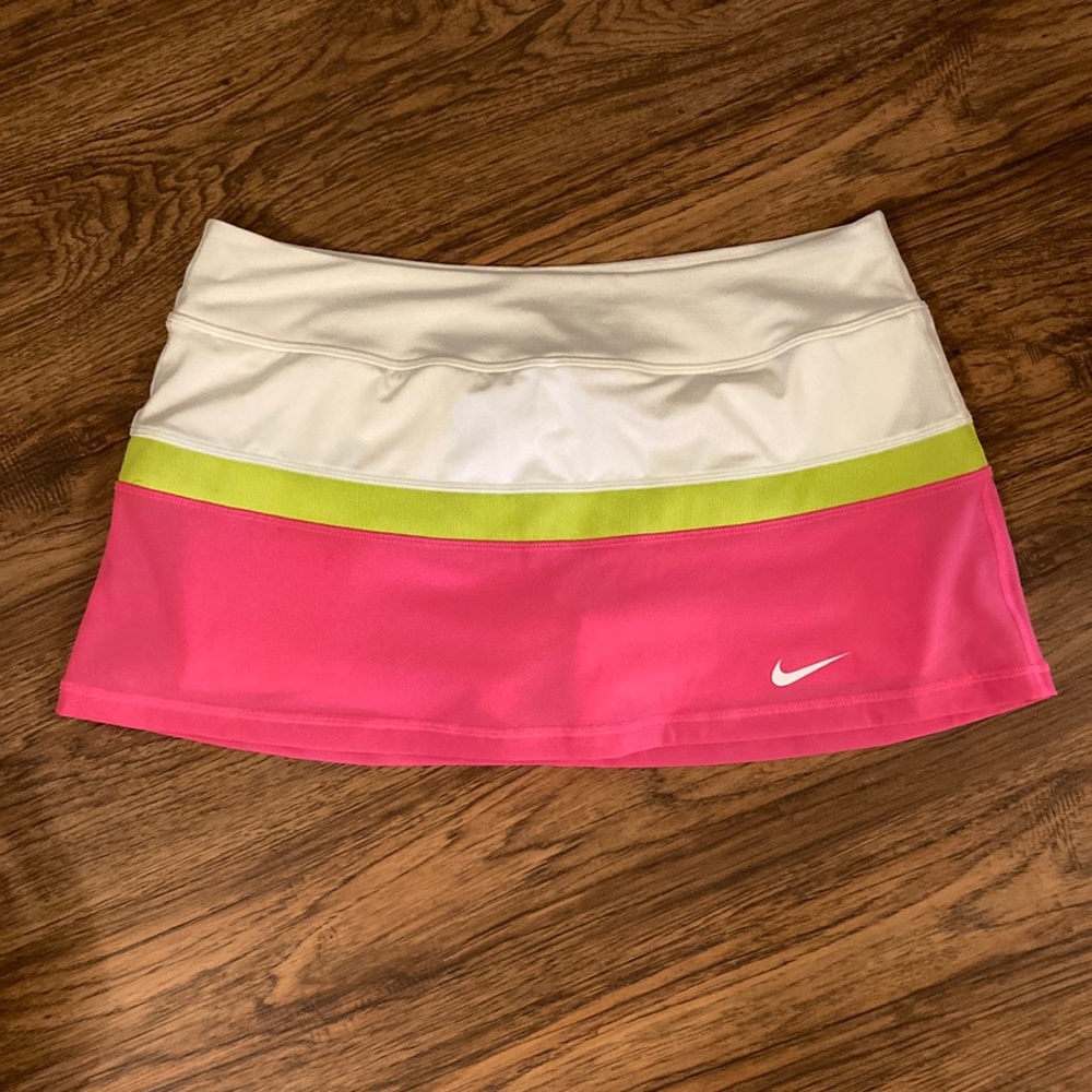 Nike size L